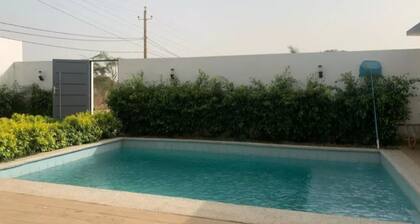 Luxury villa with 4 bedrooms/showers and private pool close to the beach