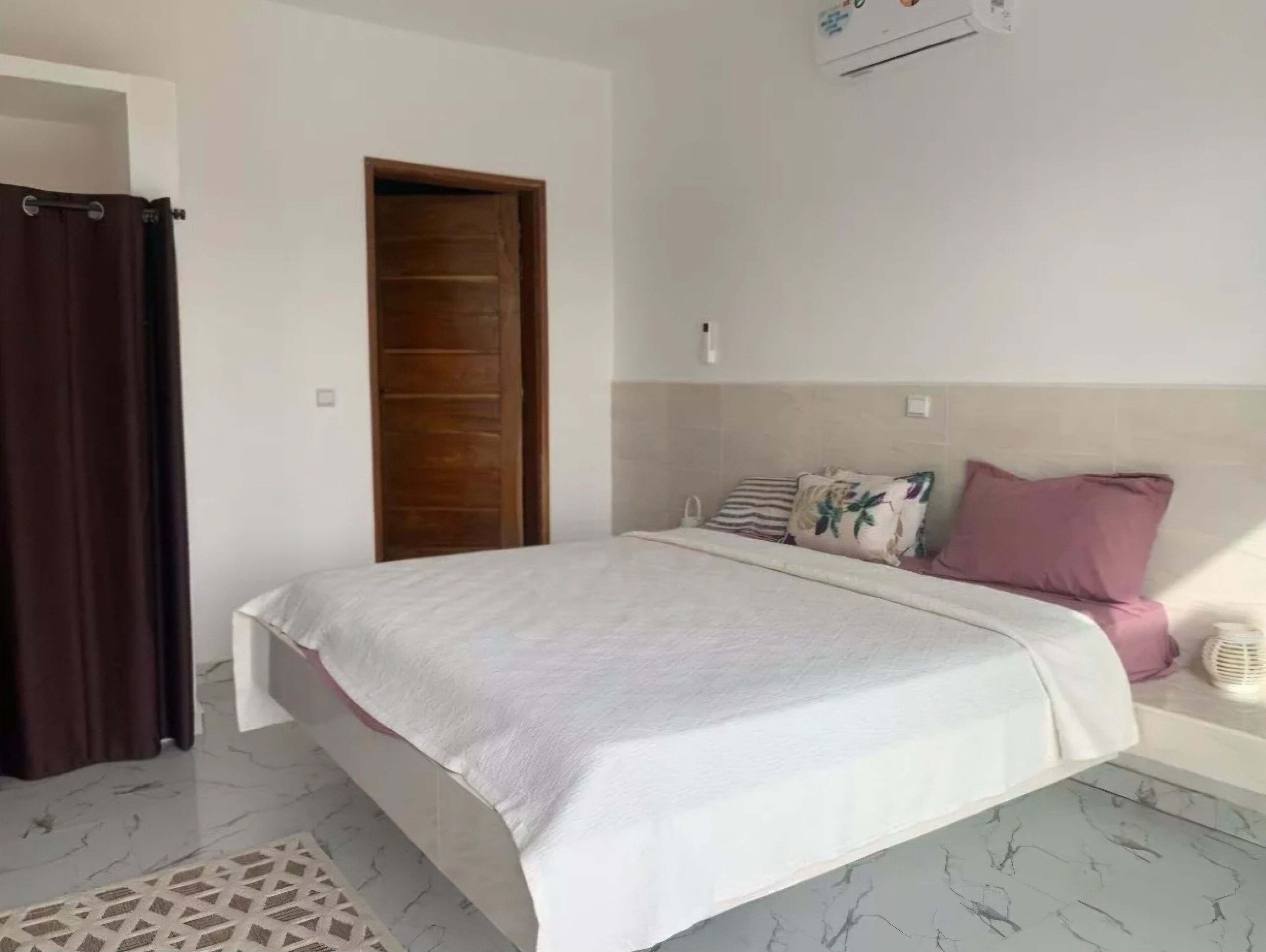 4 bedrooms, iron/ironing board, travel crib, WiFi