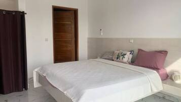 4 bedrooms, iron/ironing board, travel crib, WiFi