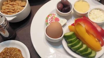 Desayuno continental incluido todos los días