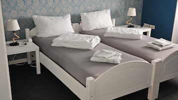 3 Schlafzimmer, Schreibtisch, Reisekinderbett, kostenloses WLAN
