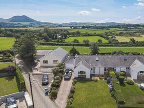 Exterior - 4 bedroom accommodation in Morfa Nefyn, Pwllheli (Morfa Nefyn, Pwllheli)