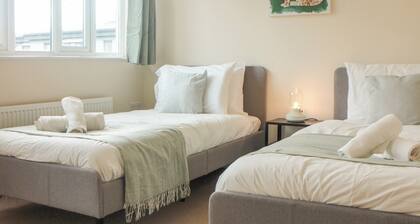 The Compass Town House - UK41902