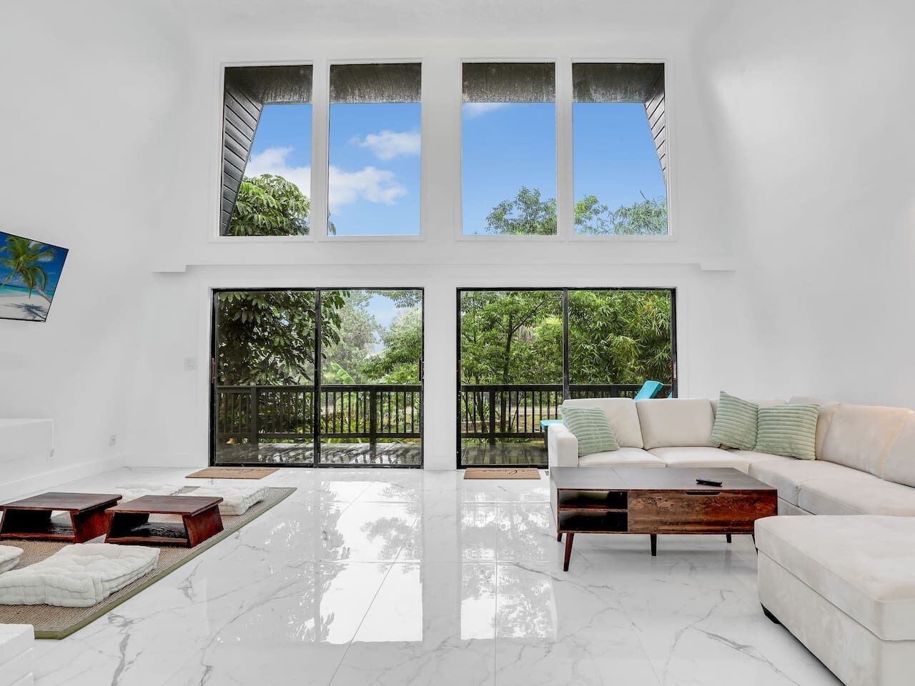 3 BR with Decks and Privacy