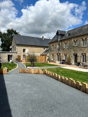 Exterior - Maison de Bourg Avec Salle de Jeux (Fontenay-le-Pesnel)