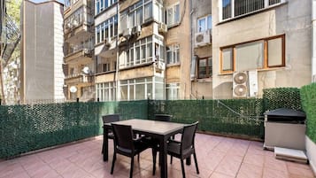 Appartement Sénior, vue ville | Terrasse/Patio