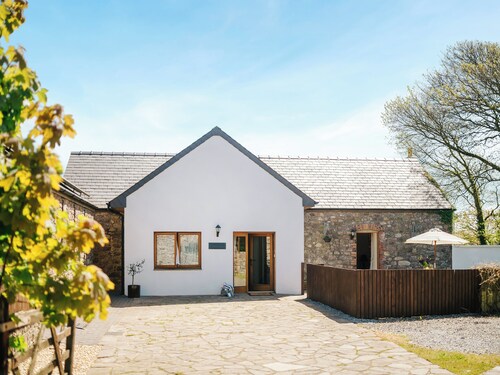 Dairymaids Cottage is a great place to holiday amongst friends and family.
