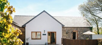 Dairymaids Cottage is a great place to holiday amongst friends and family.