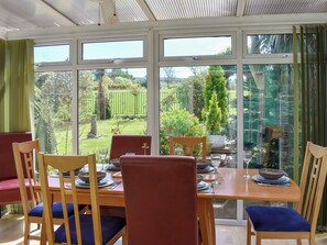 Unclassified image, 4 of 23, button