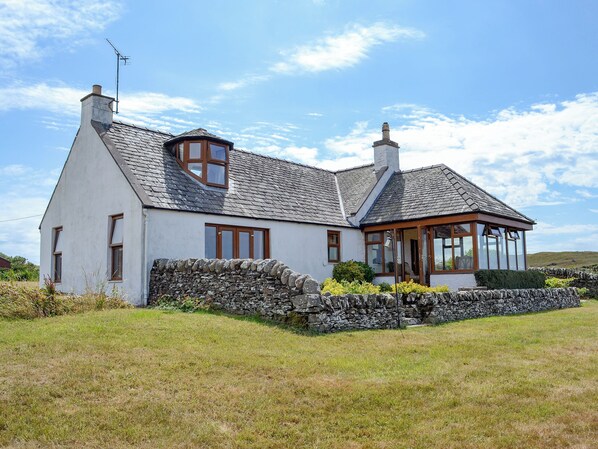 Exterior - 3 bedroom accommodation in Borness, by Borgue, Kirkcudbright (Borness, by Borgue, Kirkcudbright)