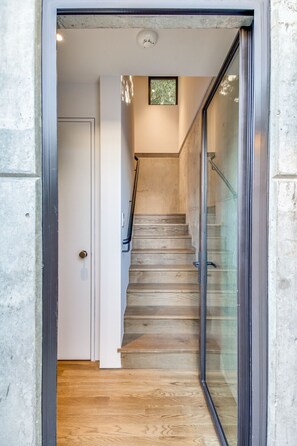 Interior - Turtle creek Trailhouse, adjoining the Katy Trail  (Dallas)