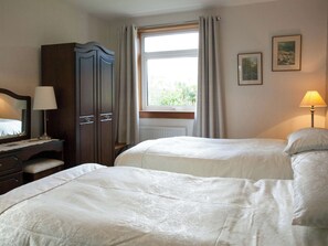 3 makuuhuonetta, ilmainen Wi-Fi, vuodevaatteet