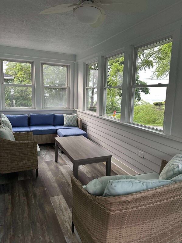 تلفزيون ذكي