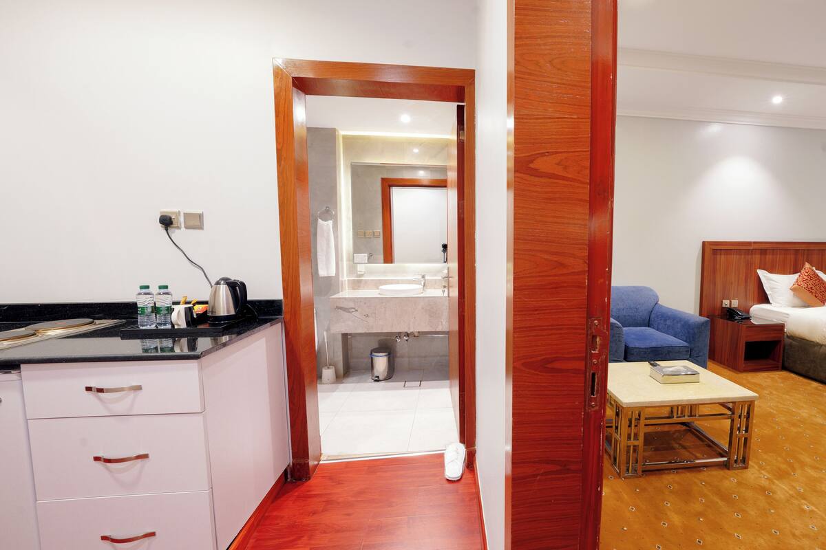 Studio ( Bed room +Seating area +kitchenette) | 1 bedroom, Egyptian cotton sheets, premium bedding, memory-foam beds