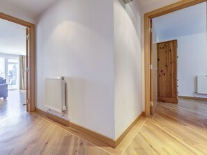 Interior - 5 Red Rock Apartments (Dawlish Warren)