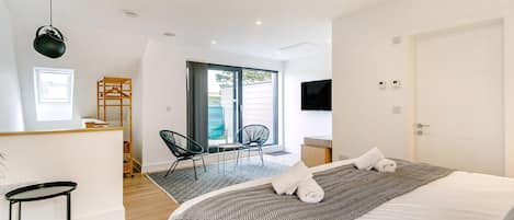 4 Schlafzimmer, kostenloses WLAN, Bettwäsche