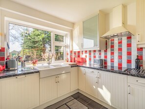 Geschirrspüler, Hochstuhl