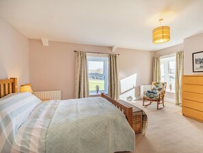 4 Schlafzimmer, kostenloses WLAN, Bettwäsche