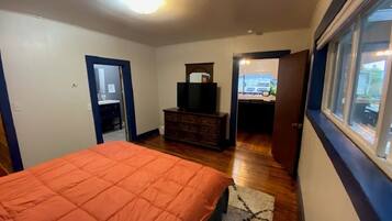3 bedrooms, free WiFi, bed sheets