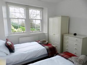3 chambres, Wi-Fi gratuit, draps fournis