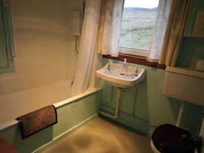 Towels - 3 bedroom accommodation in Rhiconich, Sutherland (Rhiconich, Sutherland)