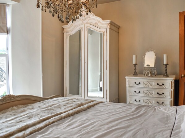 3 Schlafzimmer, kostenloses WLAN, Bettwäsche