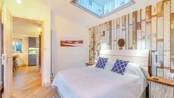 1 bedroom, free WiFi, bed sheets