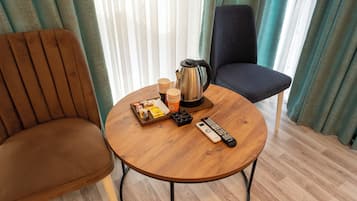 Comfort Double Room | Bathroom | Shower, soap, shampoo, toilet paper