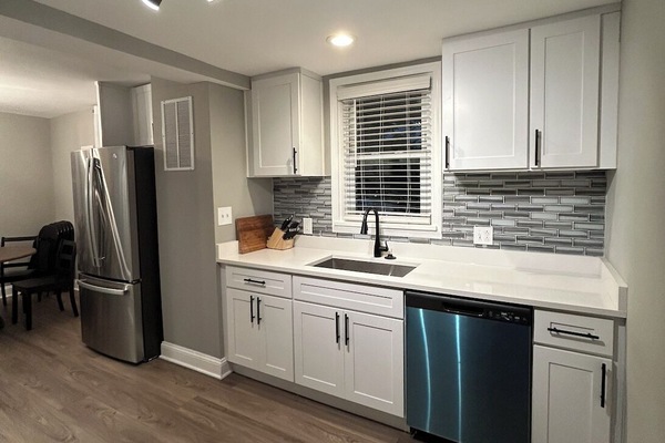 Microones, forn, placa de cuina i rentaplats