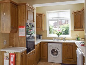 Dishwasher - Beautiful location, ideal for families and walkers. (Robin Hood&rsquo;s Bay)