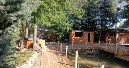 Einzigartiges Ferienparadies in Einem 6000 m2 Garten für Erholung und Romantik