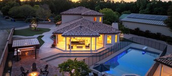 Villa Allegria: Luxury Estate w/ Pool & Game Room