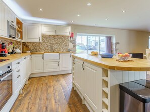 Dishwasher, highchair - The Cornstore - UK32513 (St Brides)