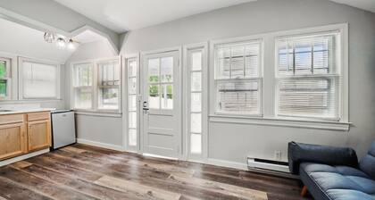 Highland Group/Family Estate! Huge Hotub, 5 Private Units, Gameroom; 40+ guests