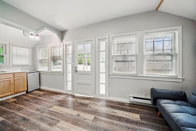 Highland Cabins Estate! Huge Hotub, 5 Private Units! Gameroom; 40+ guests