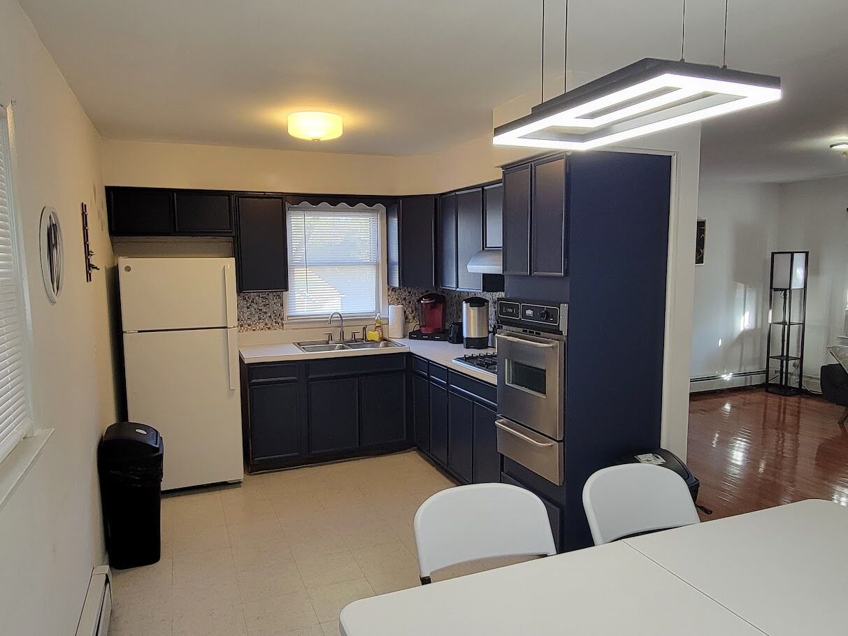 冰箱、微波炉、烤箱、炉灶