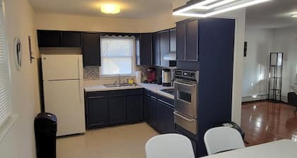 Attention Groups/Families! 5 Private Units, Pool, GameRoom & 40+ at The Highland