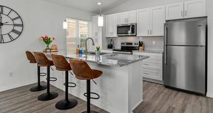 Charming and spacious brand new - July 2024 - 2 BR, 2 BA villa on stilts