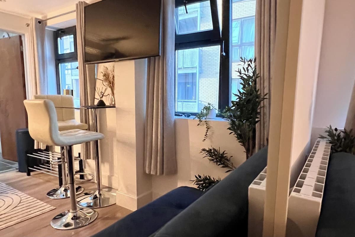 Ropa de cama de alta calidad, wifi gratis y ropa de cama