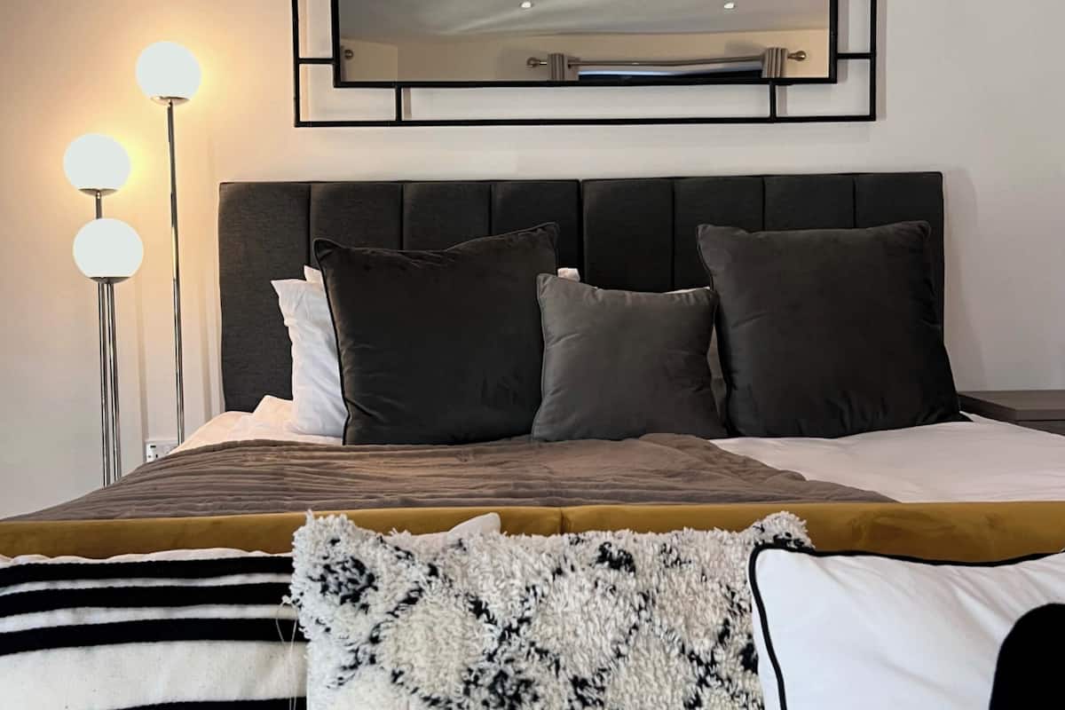 Ropa de cama de alta calidad, wifi gratis y ropa de cama