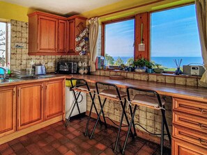 Geschirrspüler, Hochstuhl