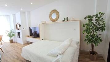 1 bedroom, iron/ironing board, WiFi, bed sheets