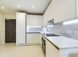 Mikrobølgeovn, ovn og oppvaskmaskin