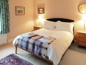 2 bedrooms, free WiFi, bed sheets - Percy Boynton Cottage (Rothbury)