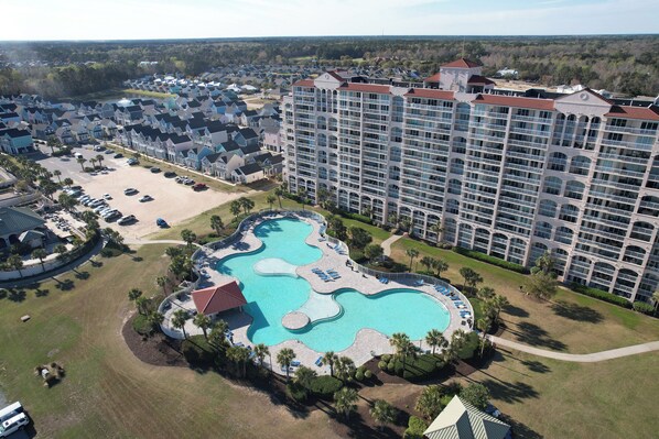 Exterior - Barefoot Havens 325 - Golf, Shopping, Dining, Pool (North Myrtle Beach)