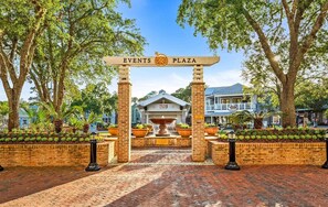 Exterior - NEW Luxury Baytowne Wharf 1-Bedroom condo in Miramar Beach (Miramar Beach)
