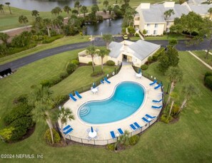 Alberca al aire libre 