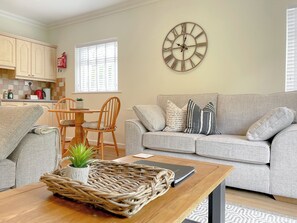 Living area - 1 bedroom accommodation in Braithwaite (Braithwaite)