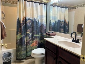Handtücher, Seife, Toilettenpapier