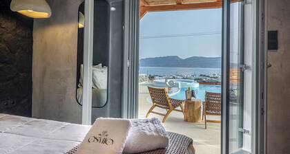 Osmio Luxury Residence with stunning views in delightful Milos